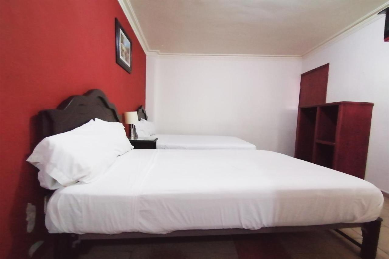 Oyo Hotel Angeles Zacatecas Ngoại thất bức ảnh